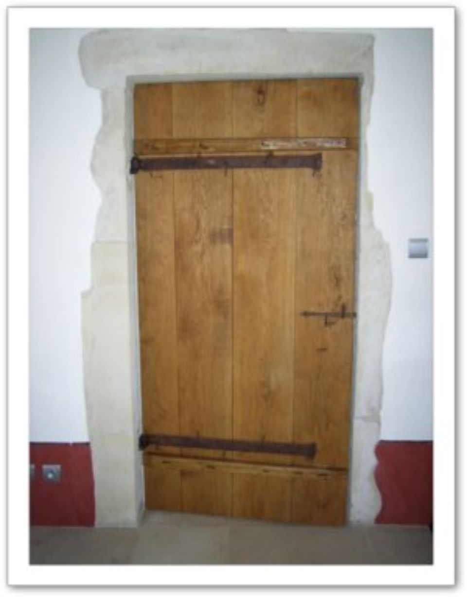 grande porte en bois